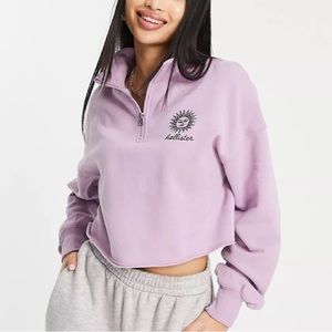 Hollister high neck embroidered cropped sweatshirt in purple | XS |
